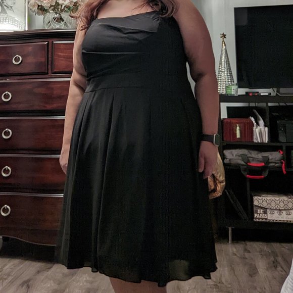 ❌SOLD❌  💕👗 Little Black Dress - Picture 1 of 7